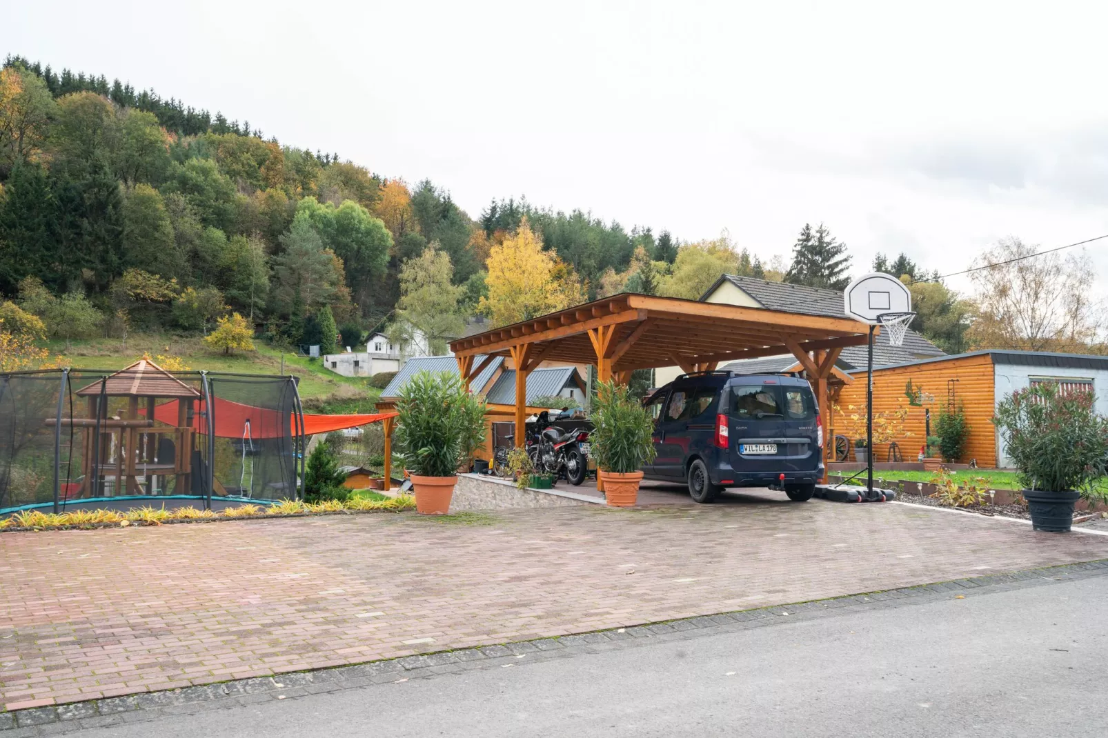 Wald-Facilities
