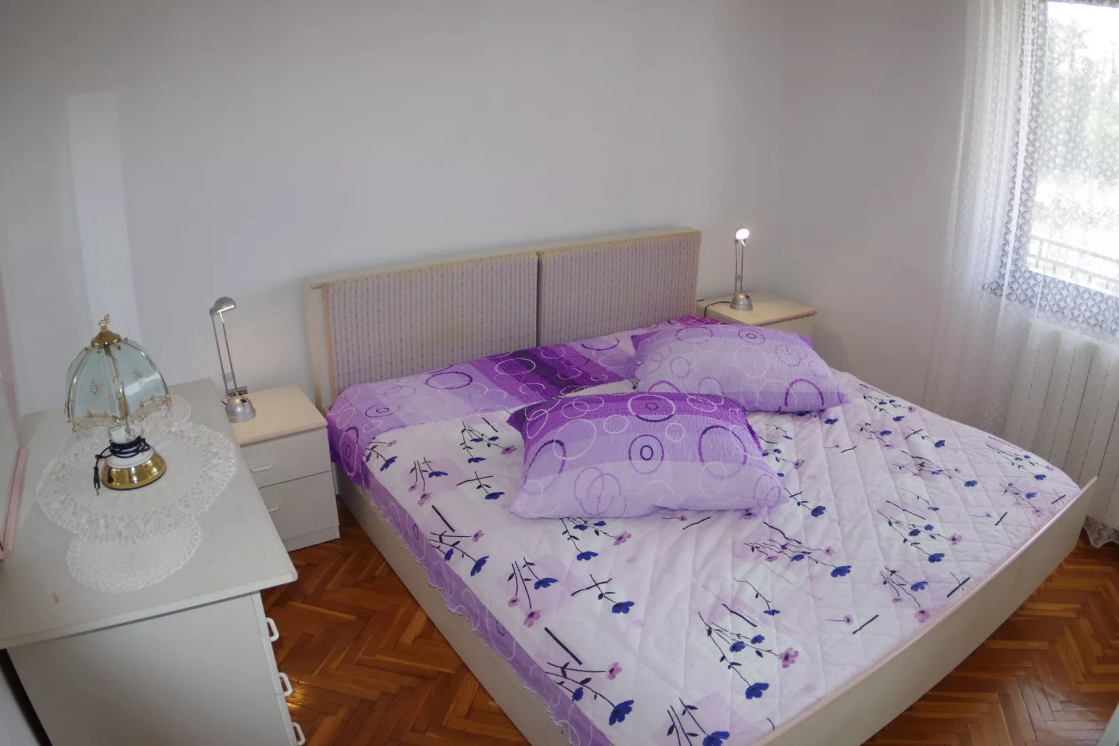 Genio-Bedroom
