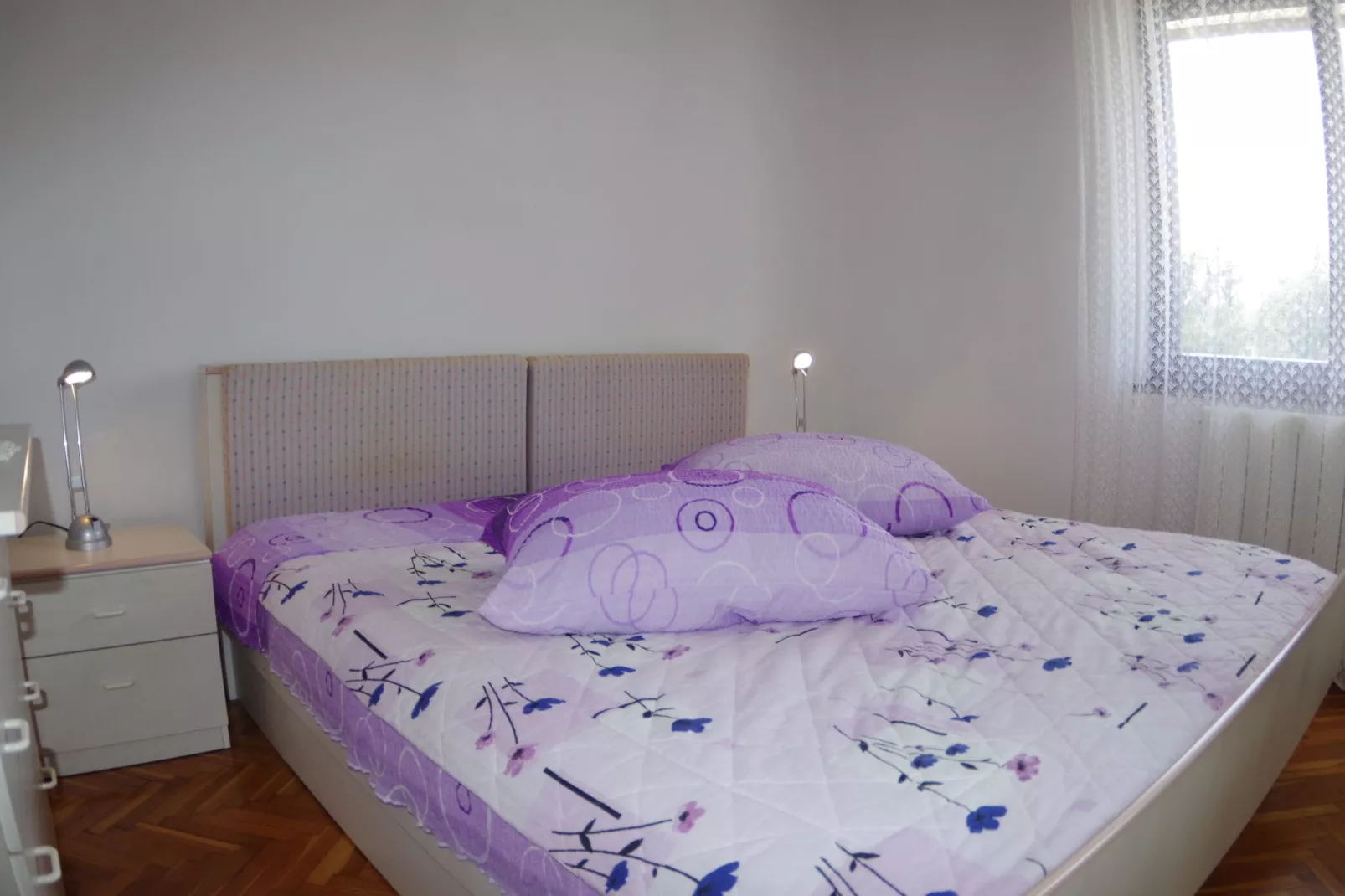 Genio-Bedroom