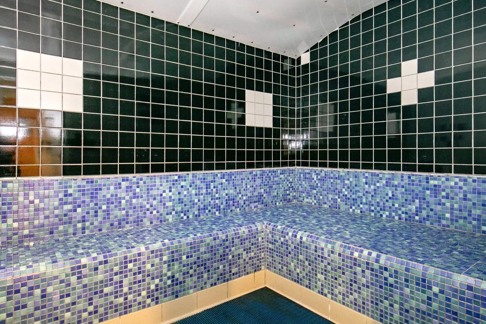 8 Personen Ferienhaus auf einem Ferienpark Blåvand-Sauna