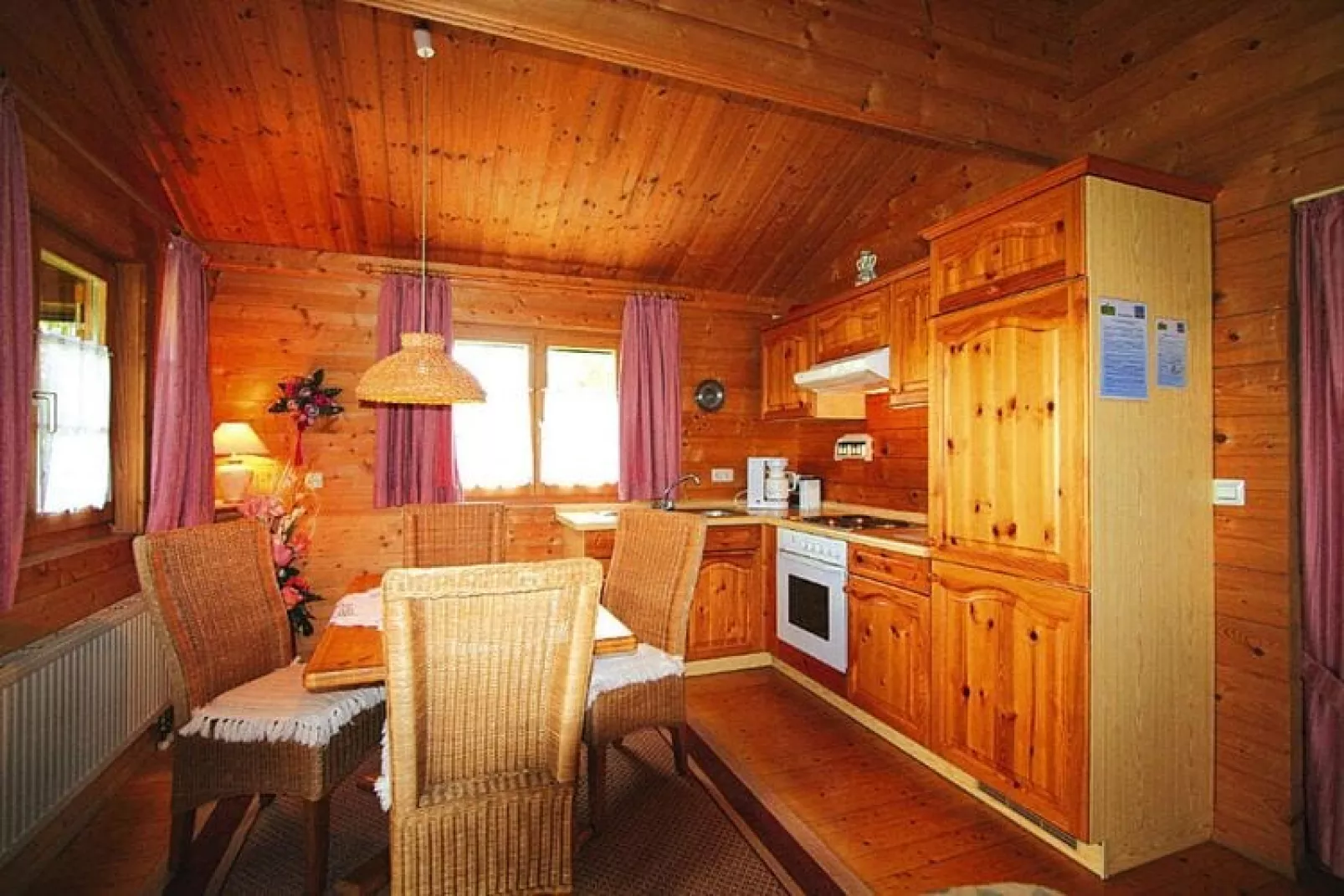 Ferienpark Lauterdörfle -Typ C Tauber 4 Pers 60 qm-Esszimmer