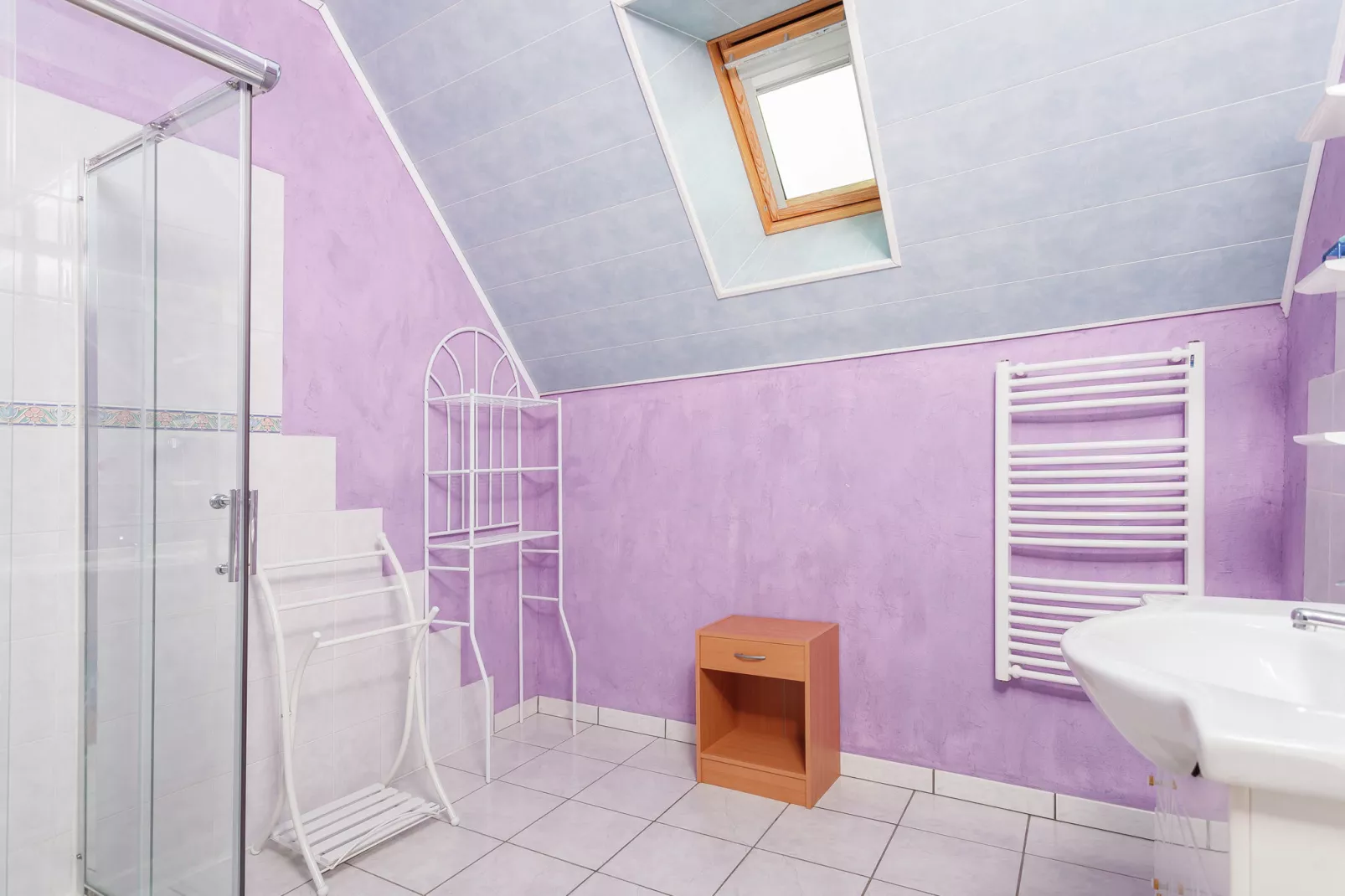 Maison de vacances Lavercantiere-Badezimmer