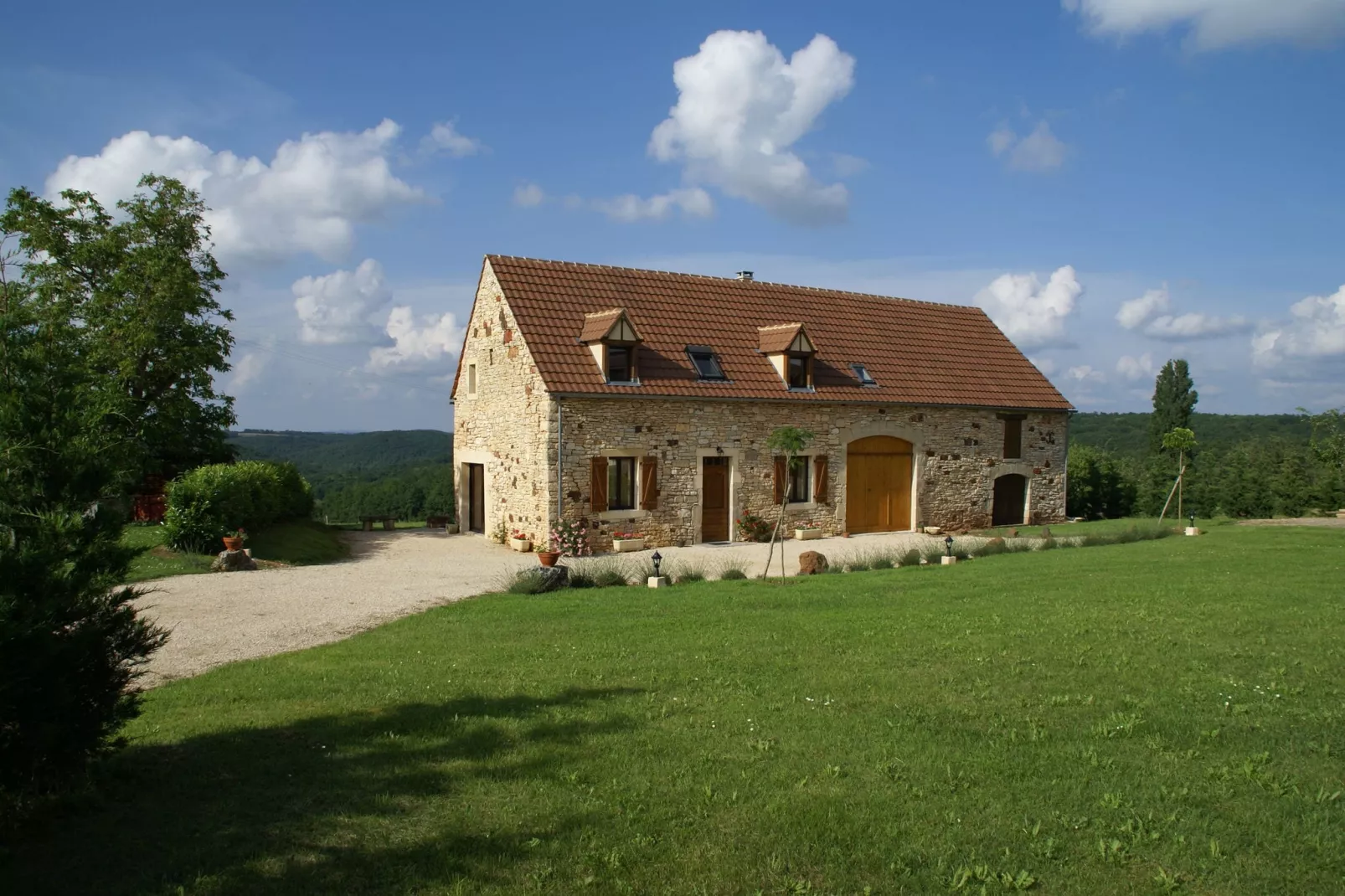 Maison de vacances Lavercantiere-Gärten Sommer