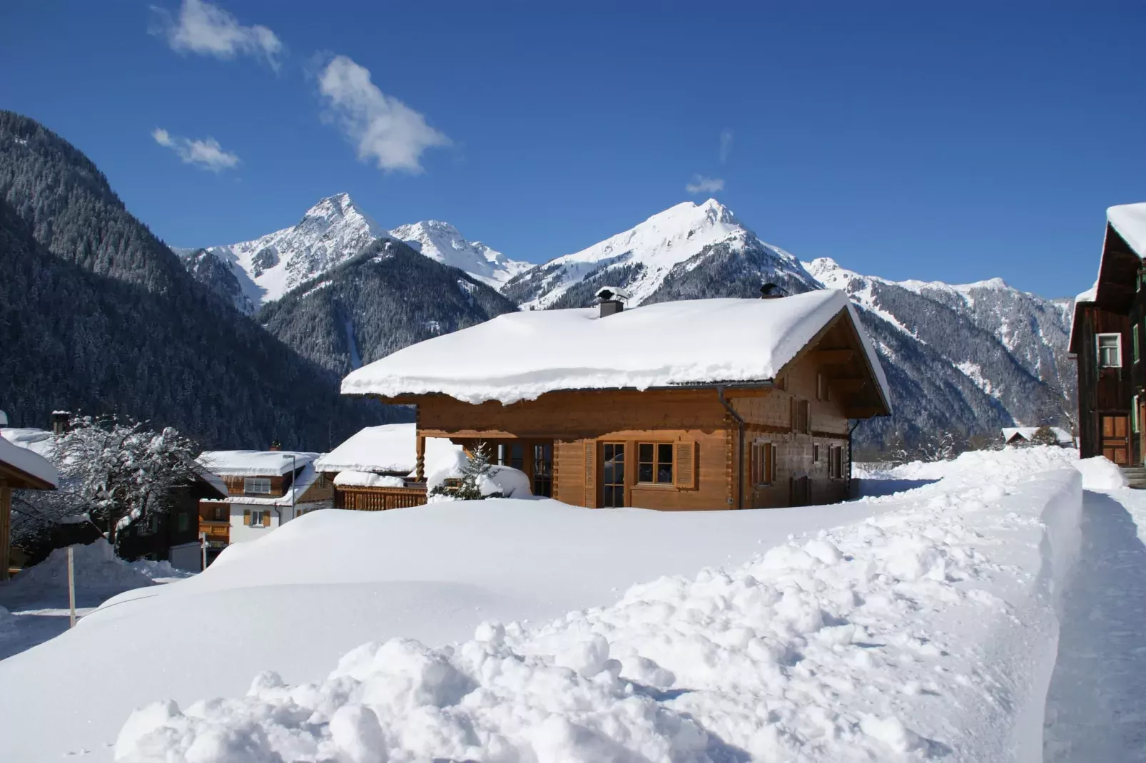 Burger-Exterior winter