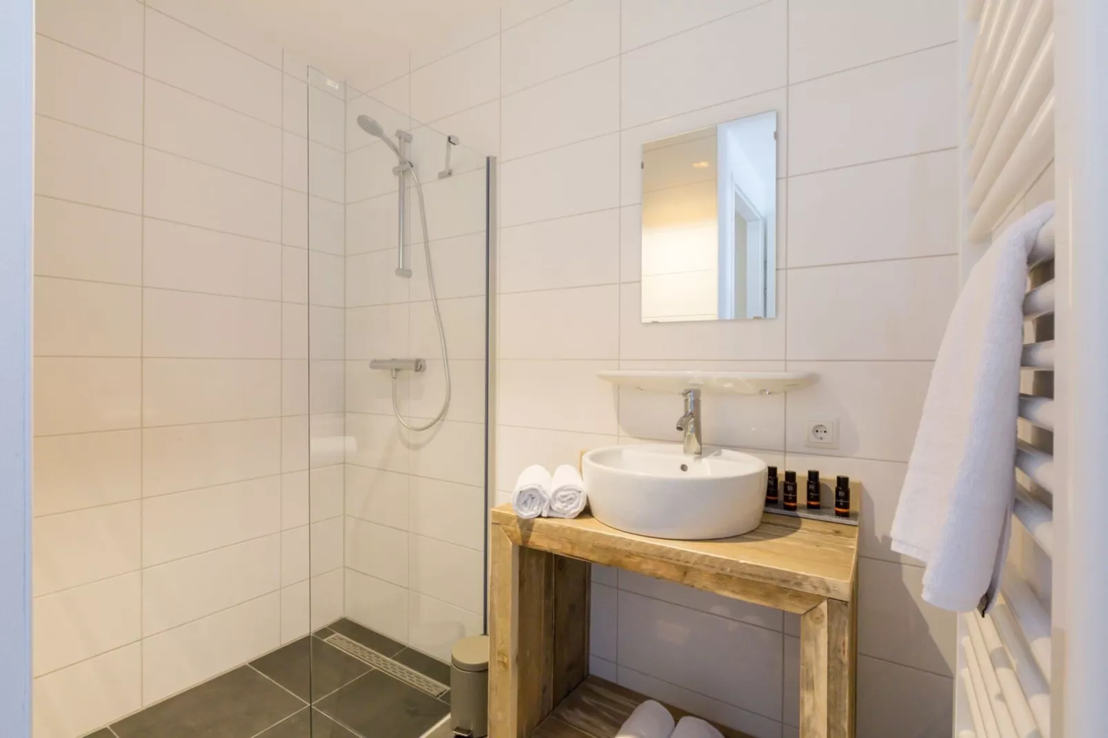 Appartement Kaapduinseweg 13 Dishoek 13D luxe 6p sauna-Salle de bain