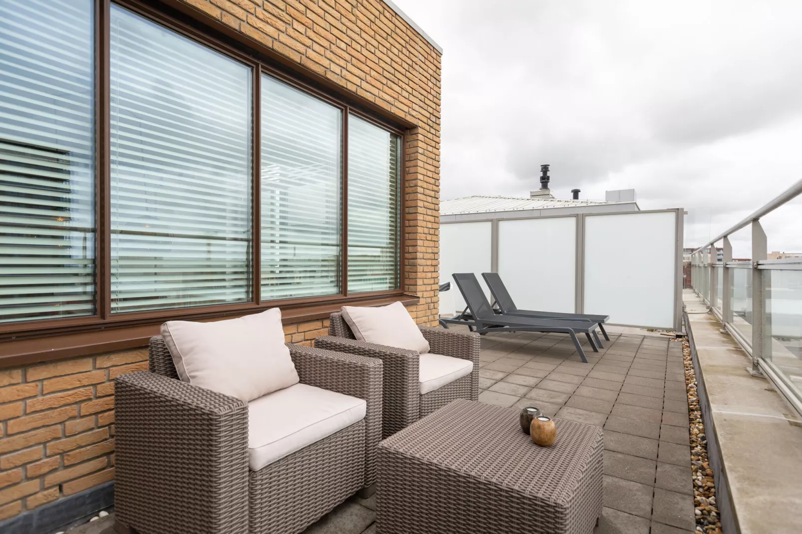 Scheveningen Harbour 72A-Terrace balcony