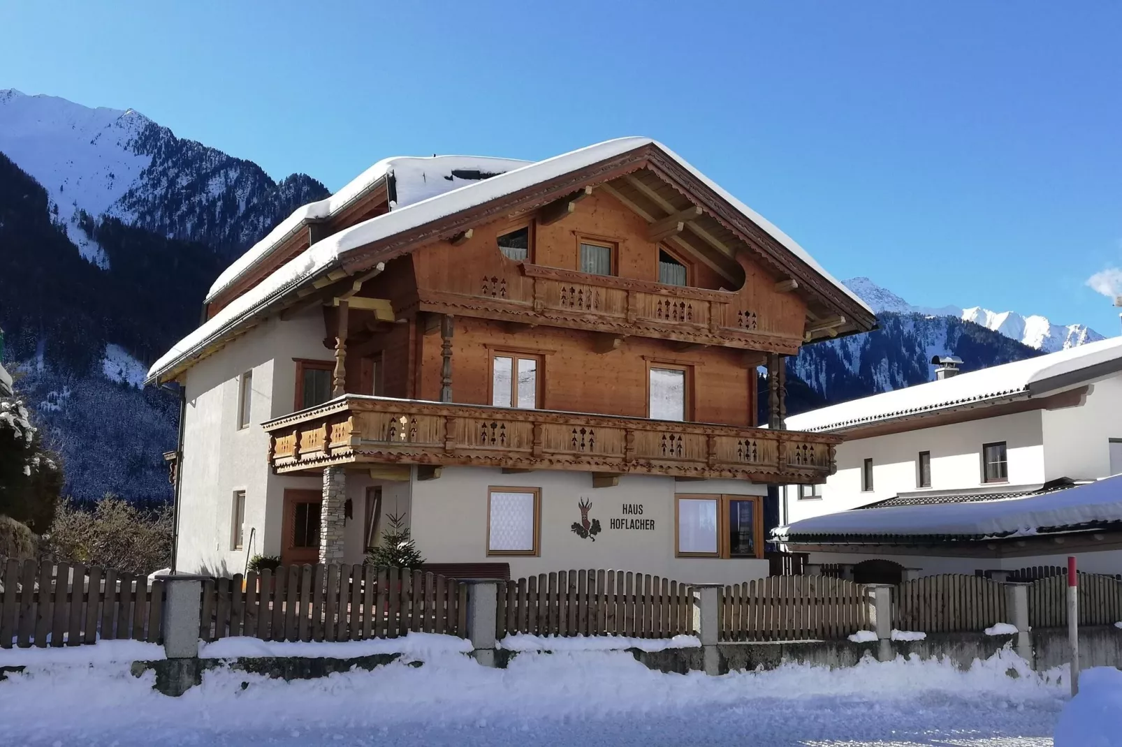 Haus Hoflacher-Exterior winter