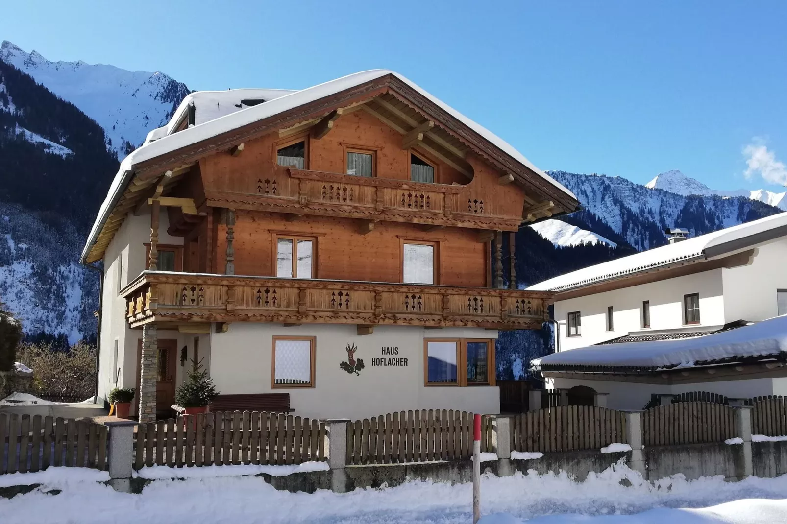 Haus Hoflacher-Exterior winter