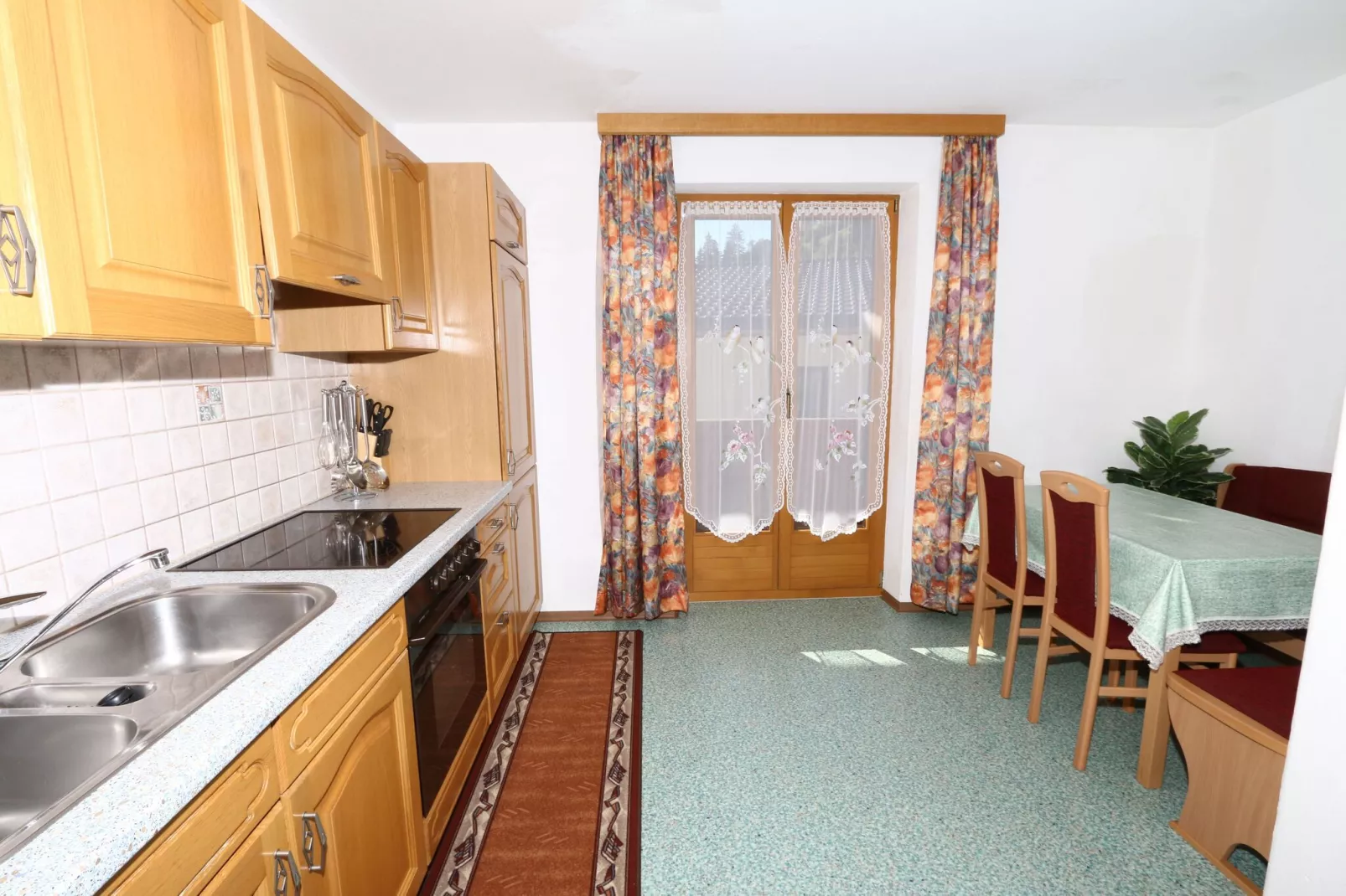 Haus Hoflacher-Kitchen