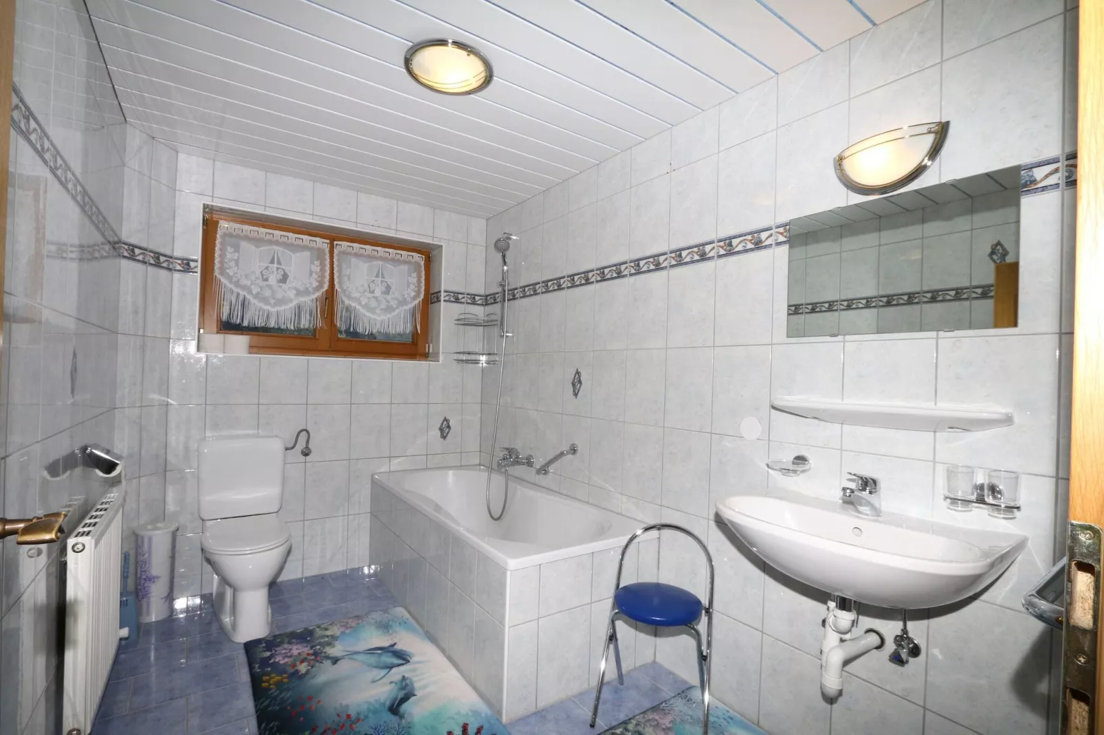 Haus Hoflacher-Bathroom