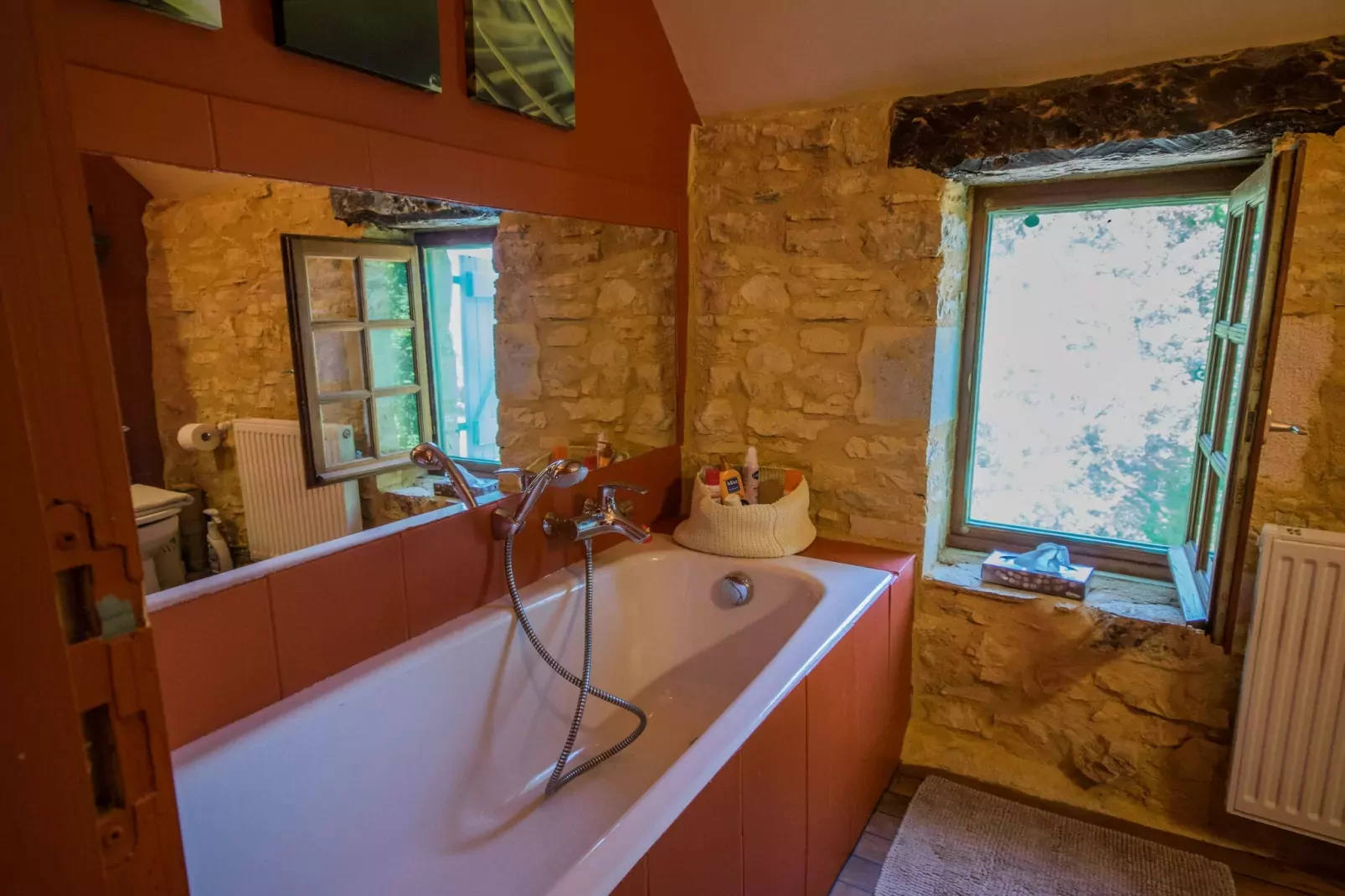 Maison Mayrac-Salle de bain