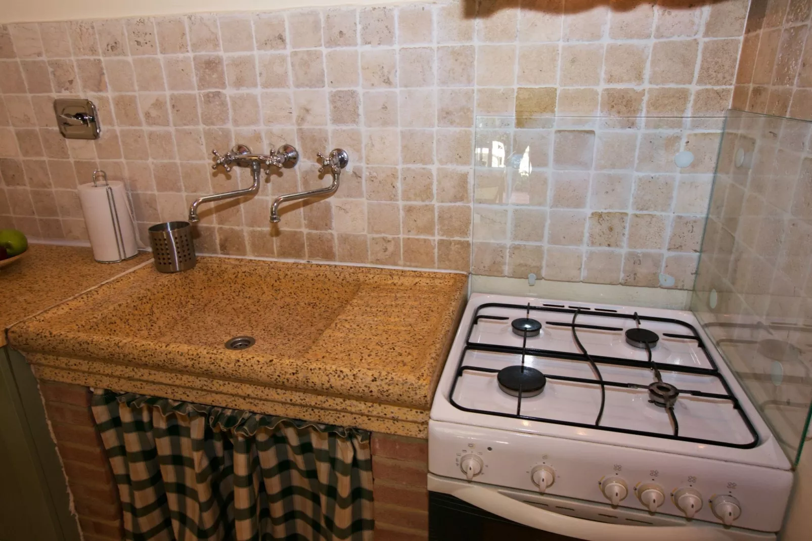 Stalla Verde-Kitchen