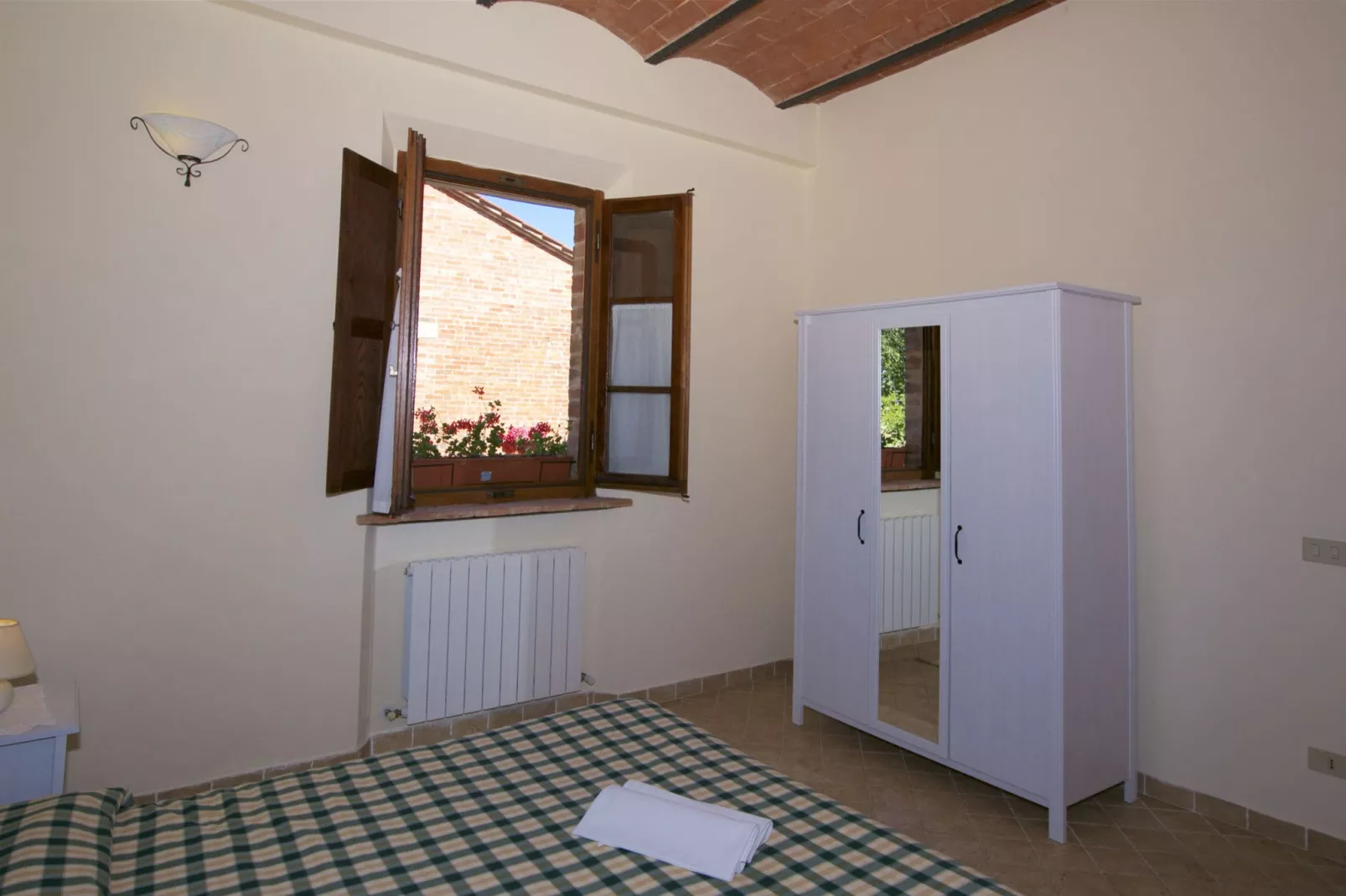 Stalla Verde-Bedroom