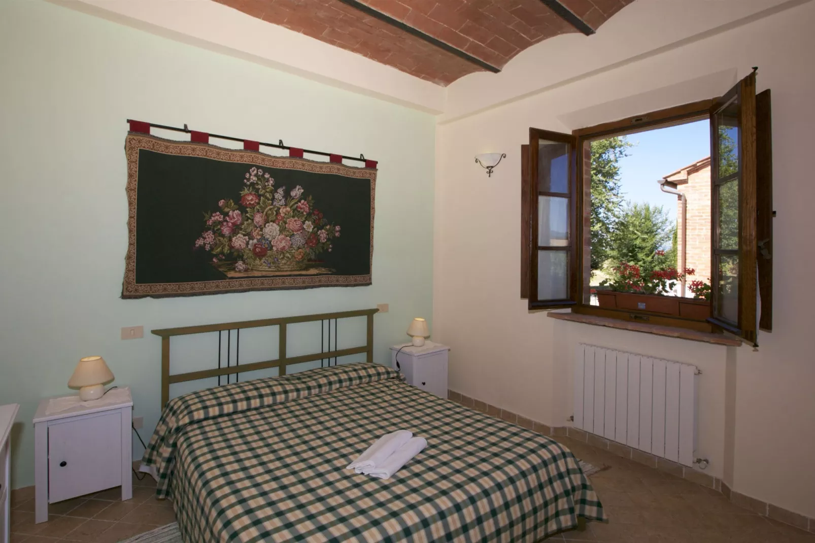Stalla Verde-Bedroom
