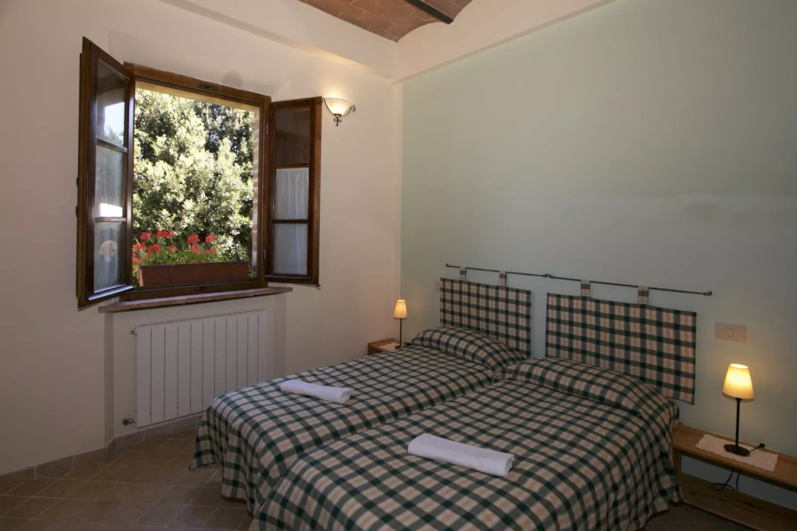 Stalla Verde-Bedroom