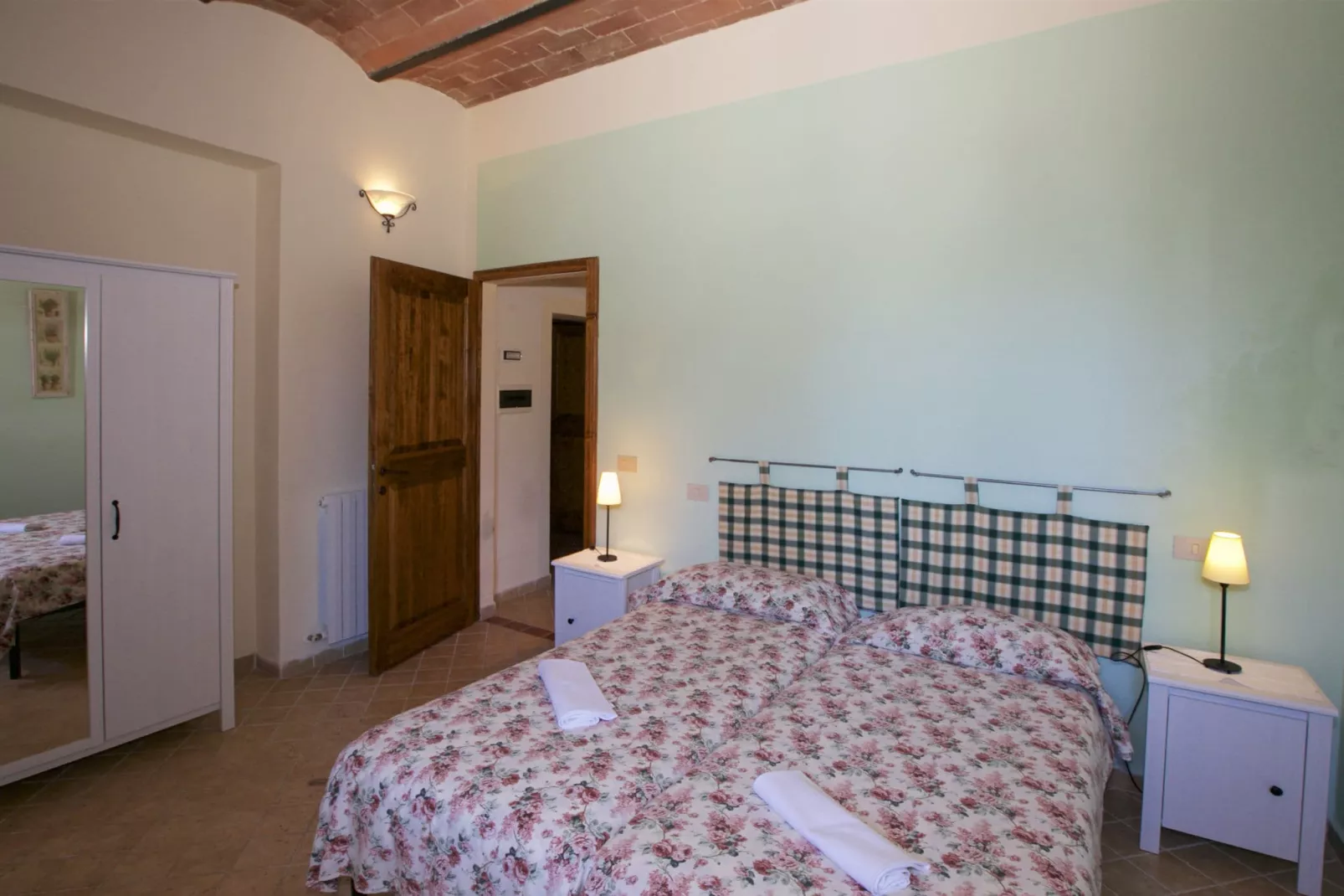 Stalla Verde-Bedroom