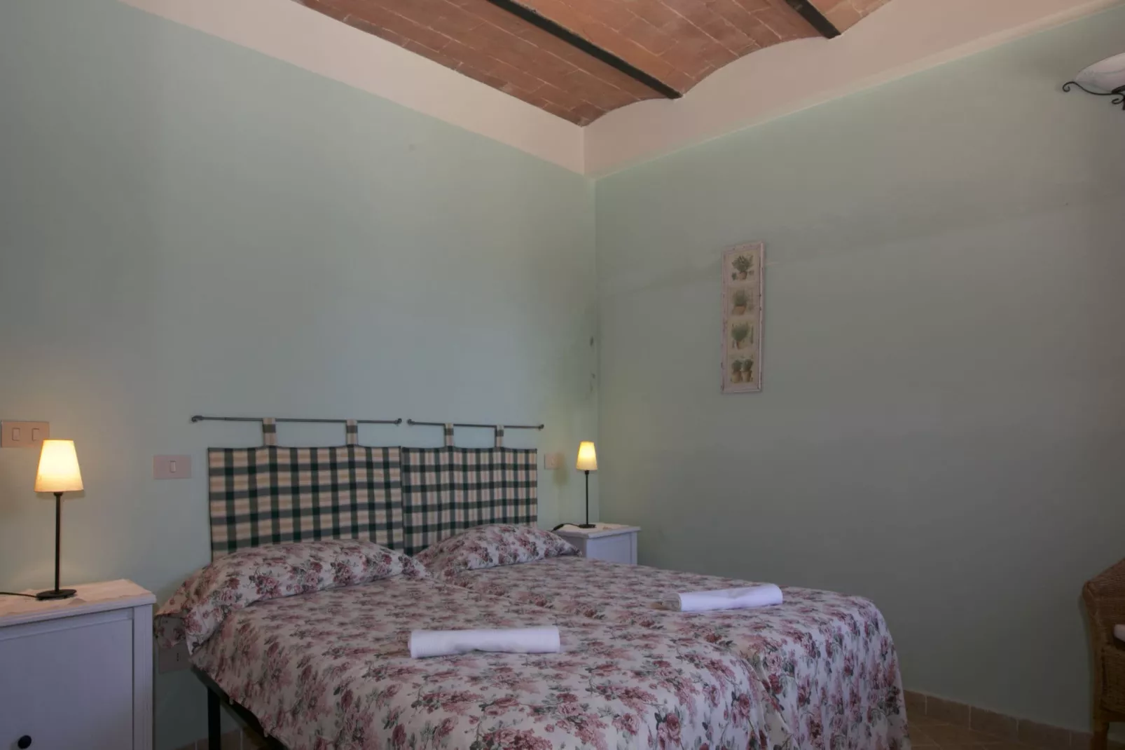 Stalla Verde-Bedroom