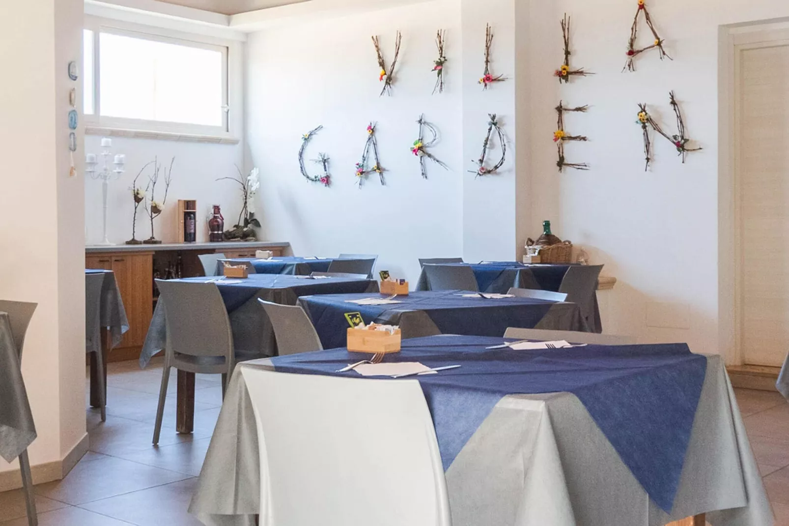 Casa Vacanza Villa Garden Bilo-Dining room