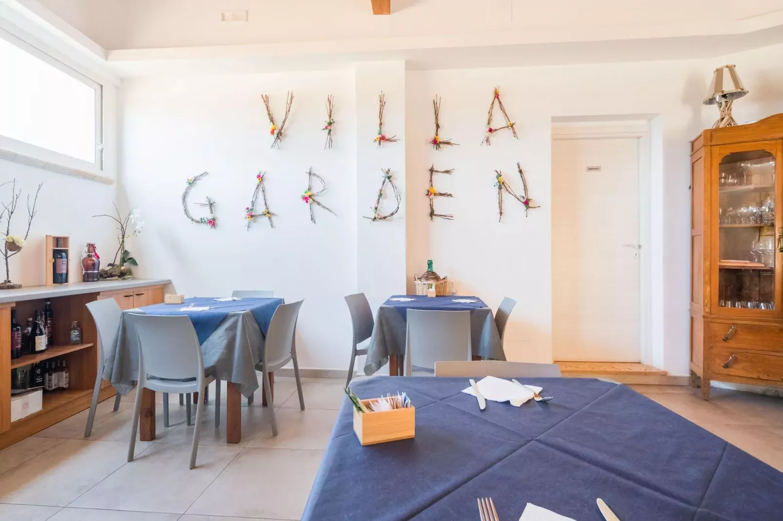 Casa Vacanza Villa Garden Bilo-Dining room