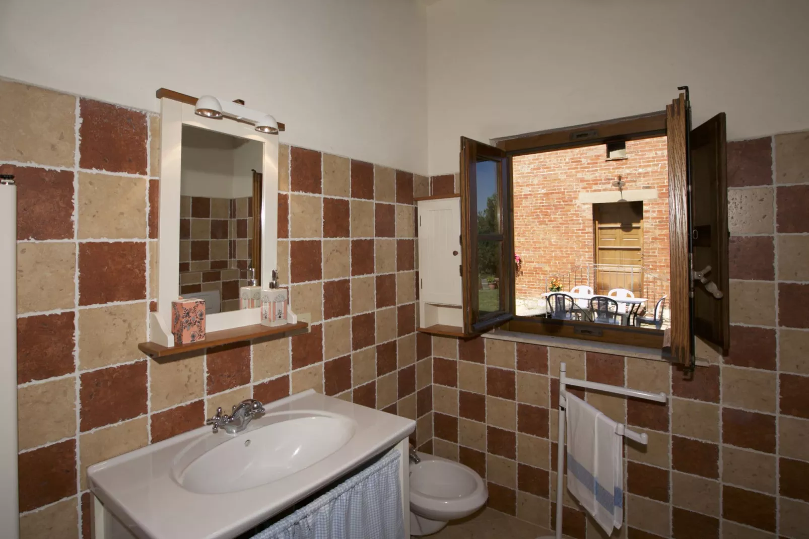 Stalla Verde-Bathroom