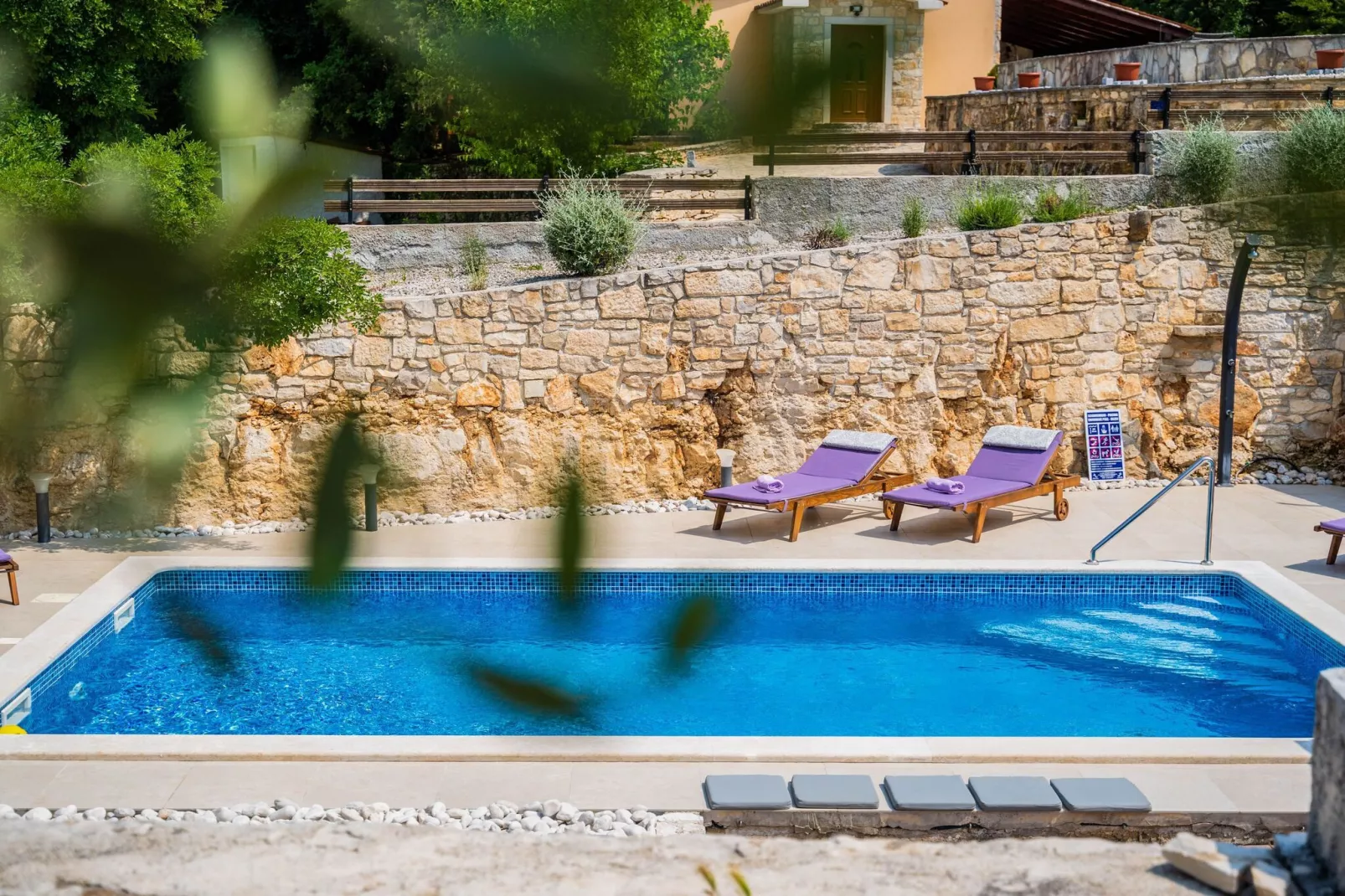 Elda-Pool