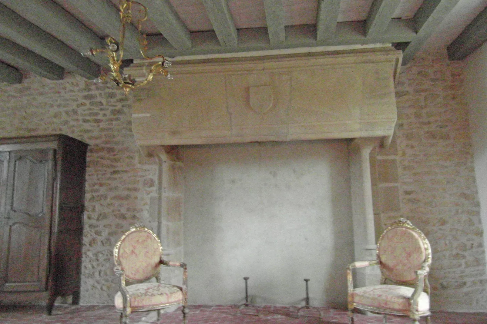 Un château en bordure de rivière-Atmosphere