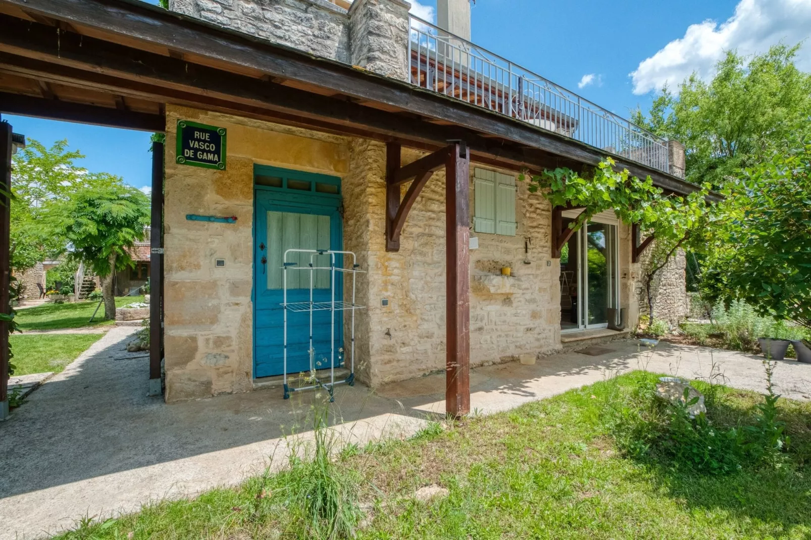 Tournesol-Terrace balcony