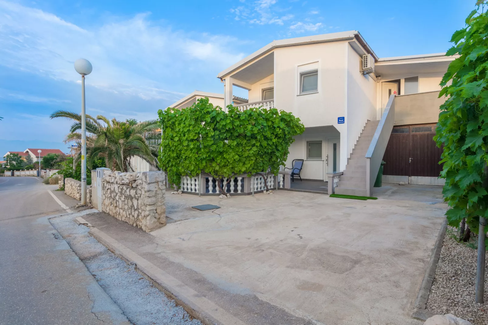 Holiday Home Frankovic-Exterior summer