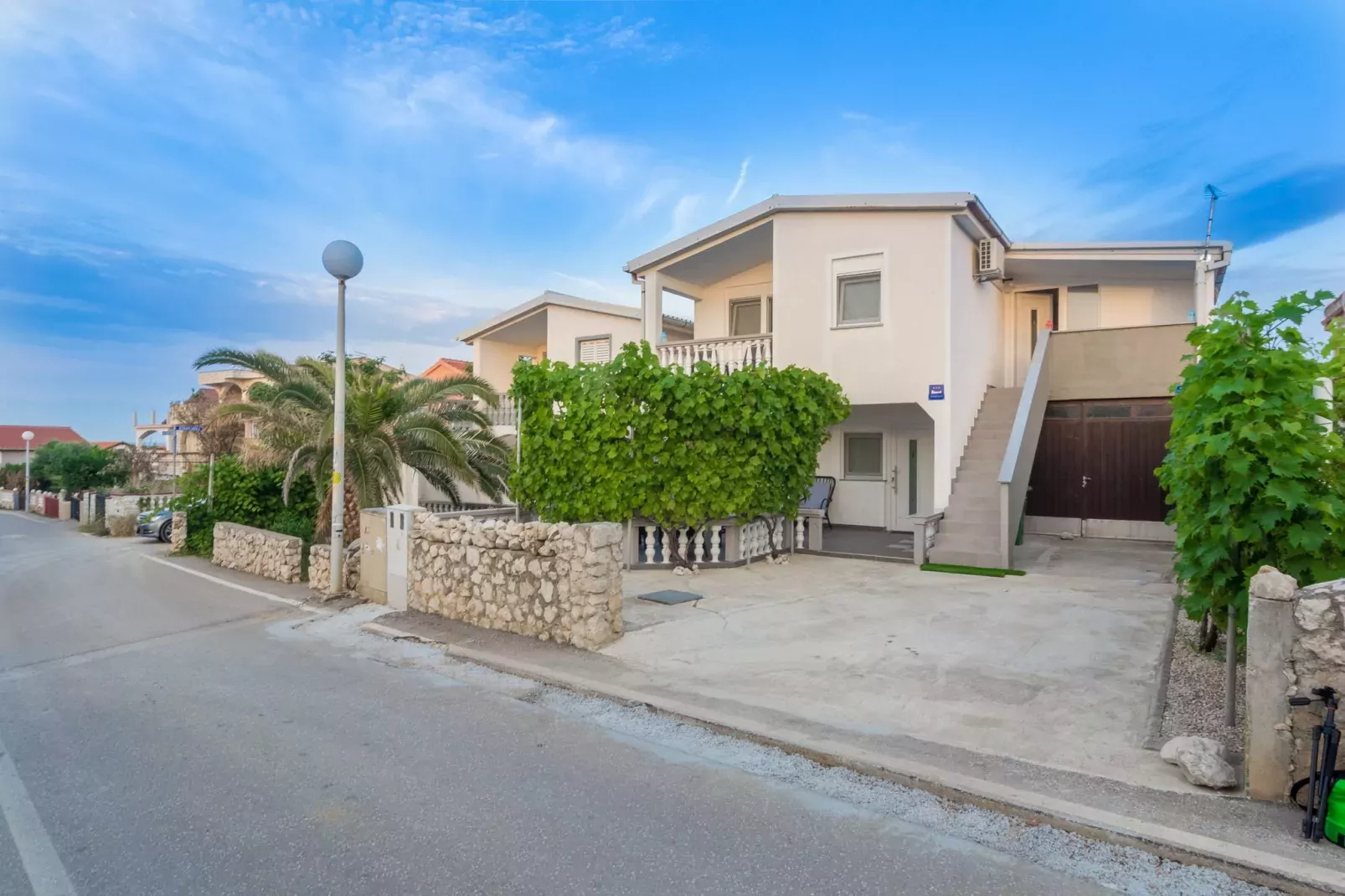 Holiday Home Frankovic-Exterior summer
