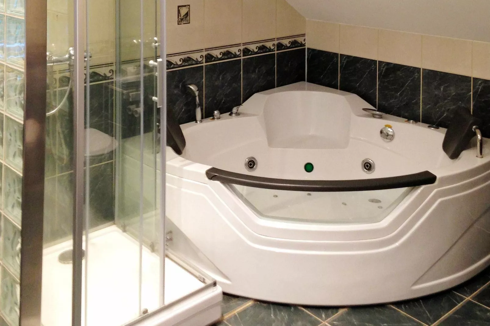 10 Personen Ferienhaus in HOSTELAND-By Traum-Spa