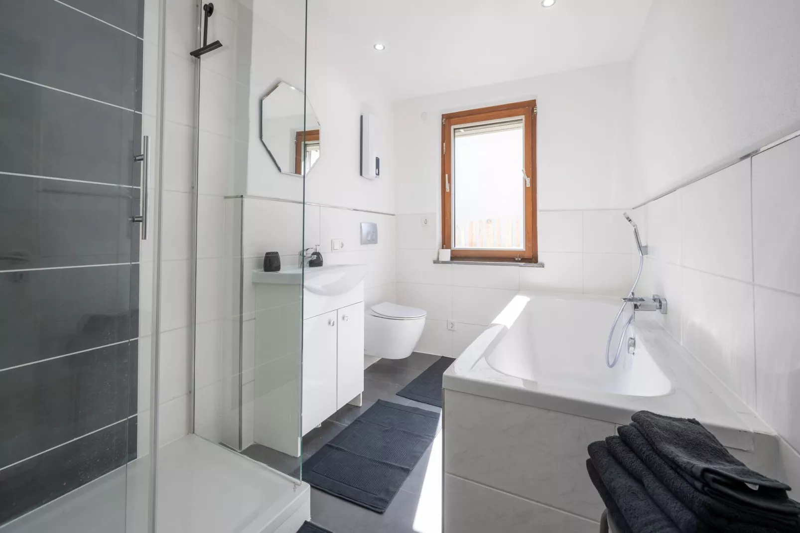 Ferienhaus Karima-Bathroom
