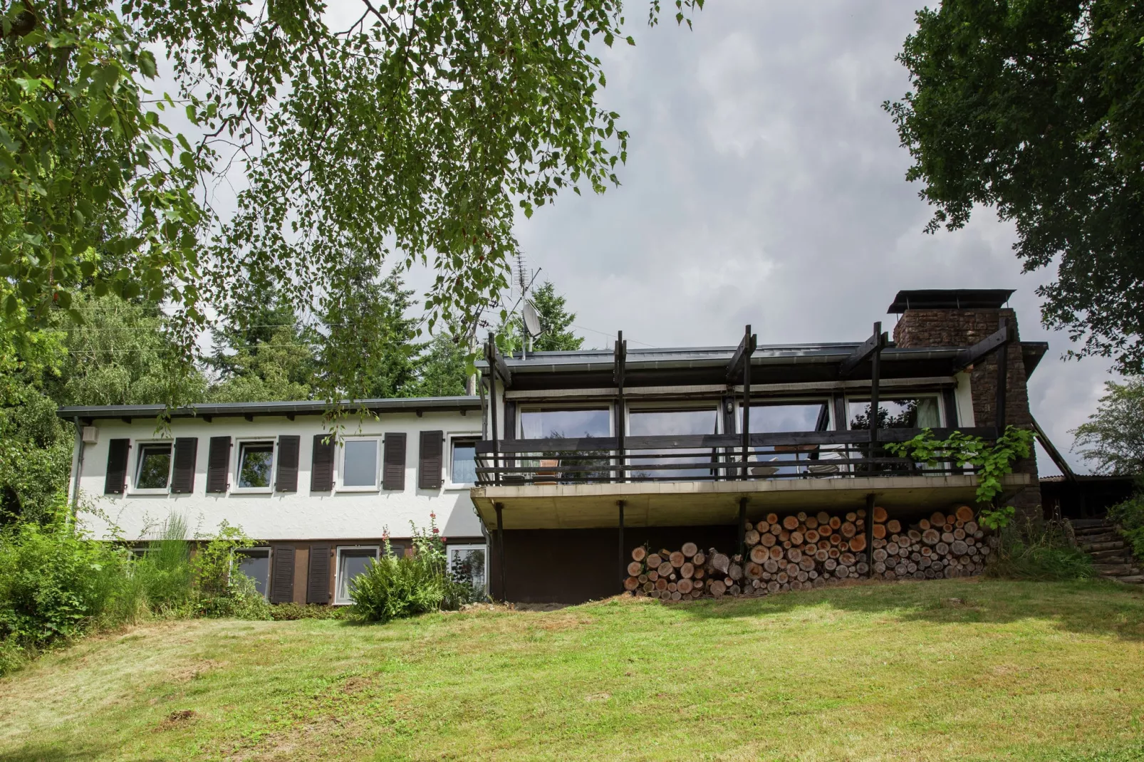 Panoramahaus-Exterior summer