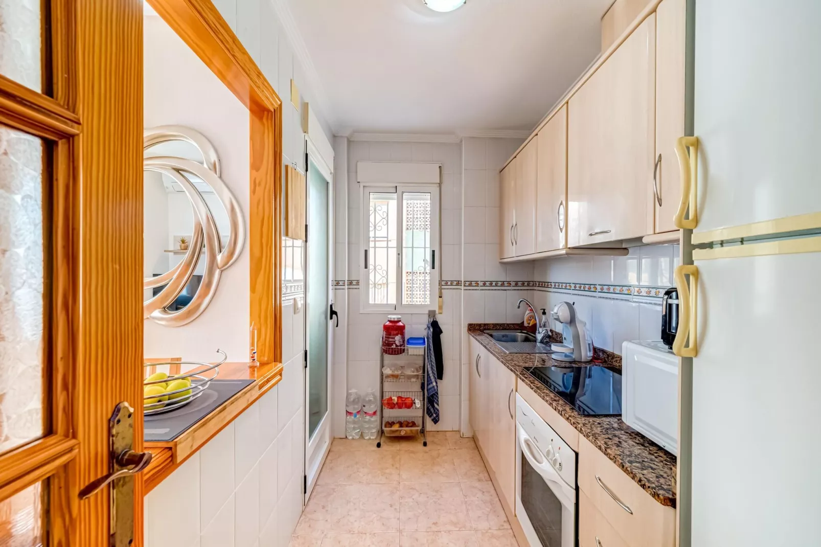 Los Leandros-Kitchen