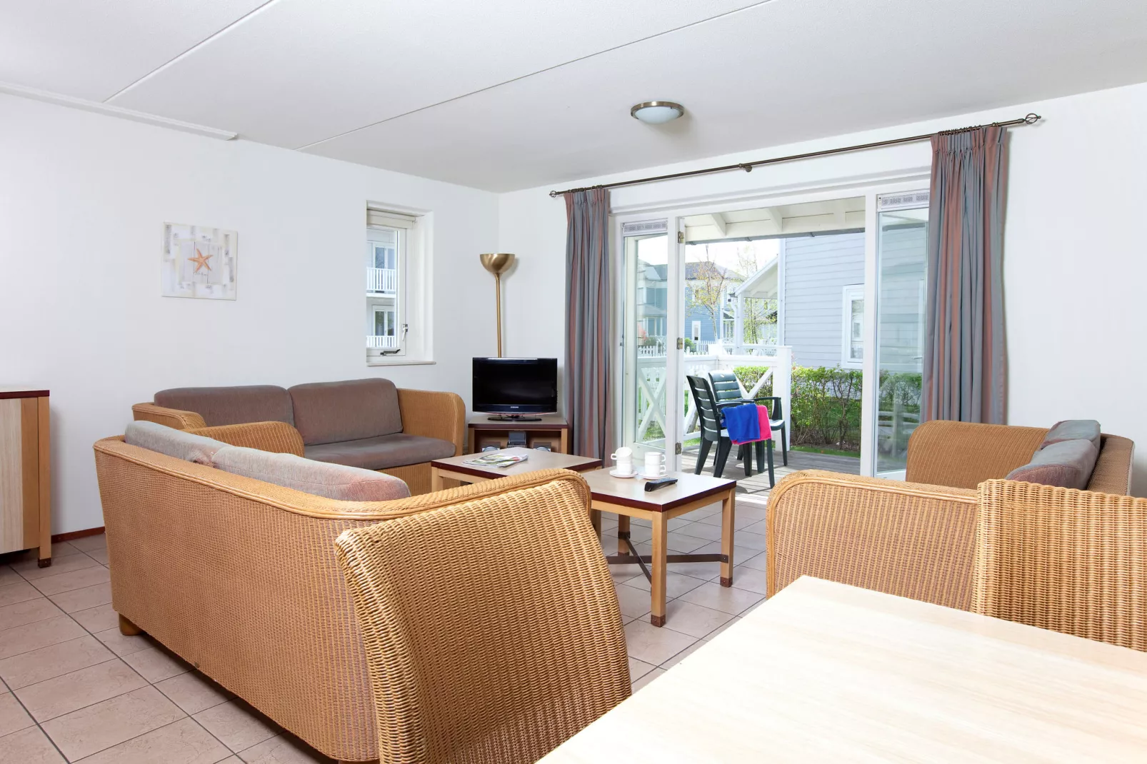 Vakantiepark Cape Helius 16-Living room
