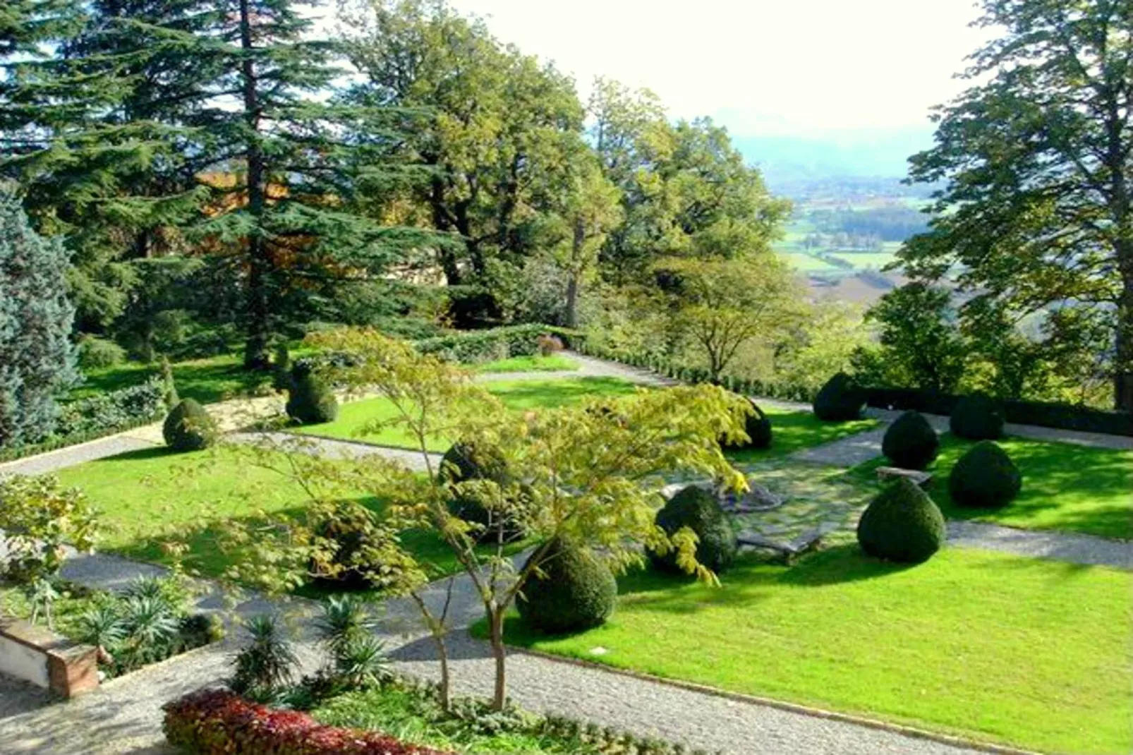 Castello Grimalda - Le Torrette-Gardens summer