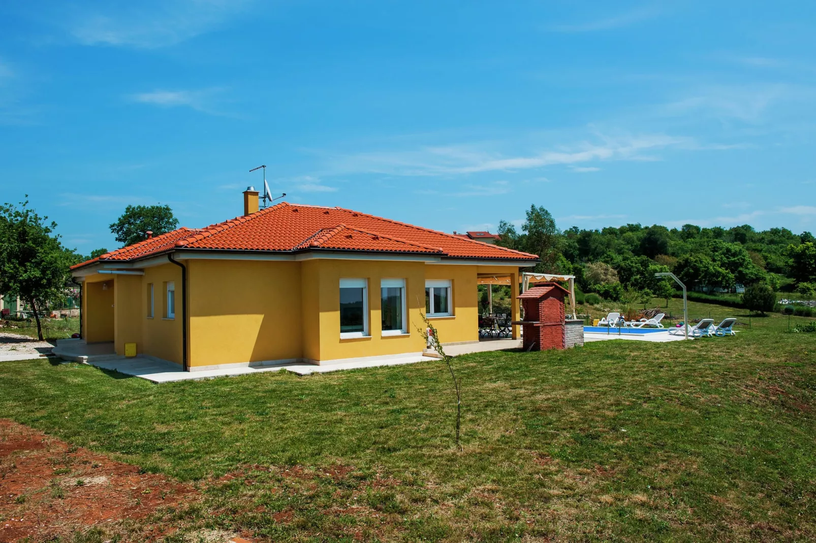 Villa Jana-Gärten Sommer
