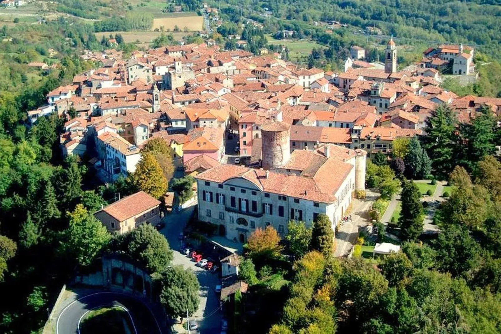 Castello Grimalda - Le Torrette-Areas summer 1km
