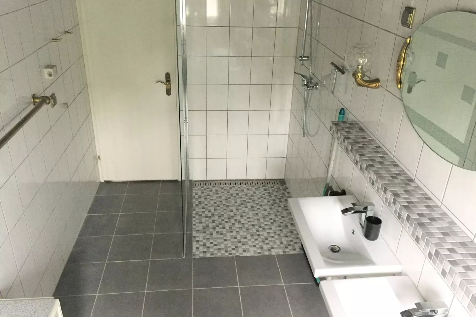 Panoramahaus-Bathroom
