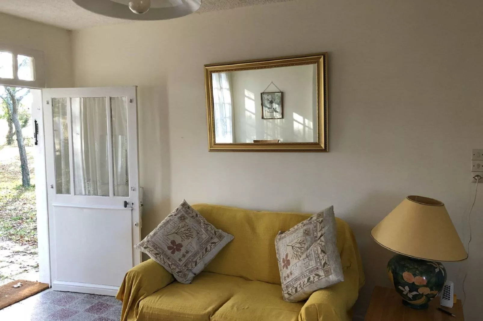 Gite Rozieres-Living room