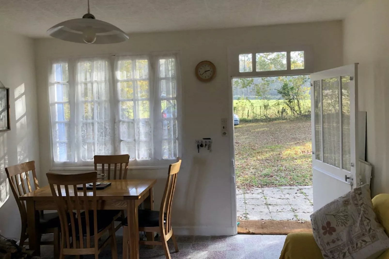 Gite Rozieres-Dining room