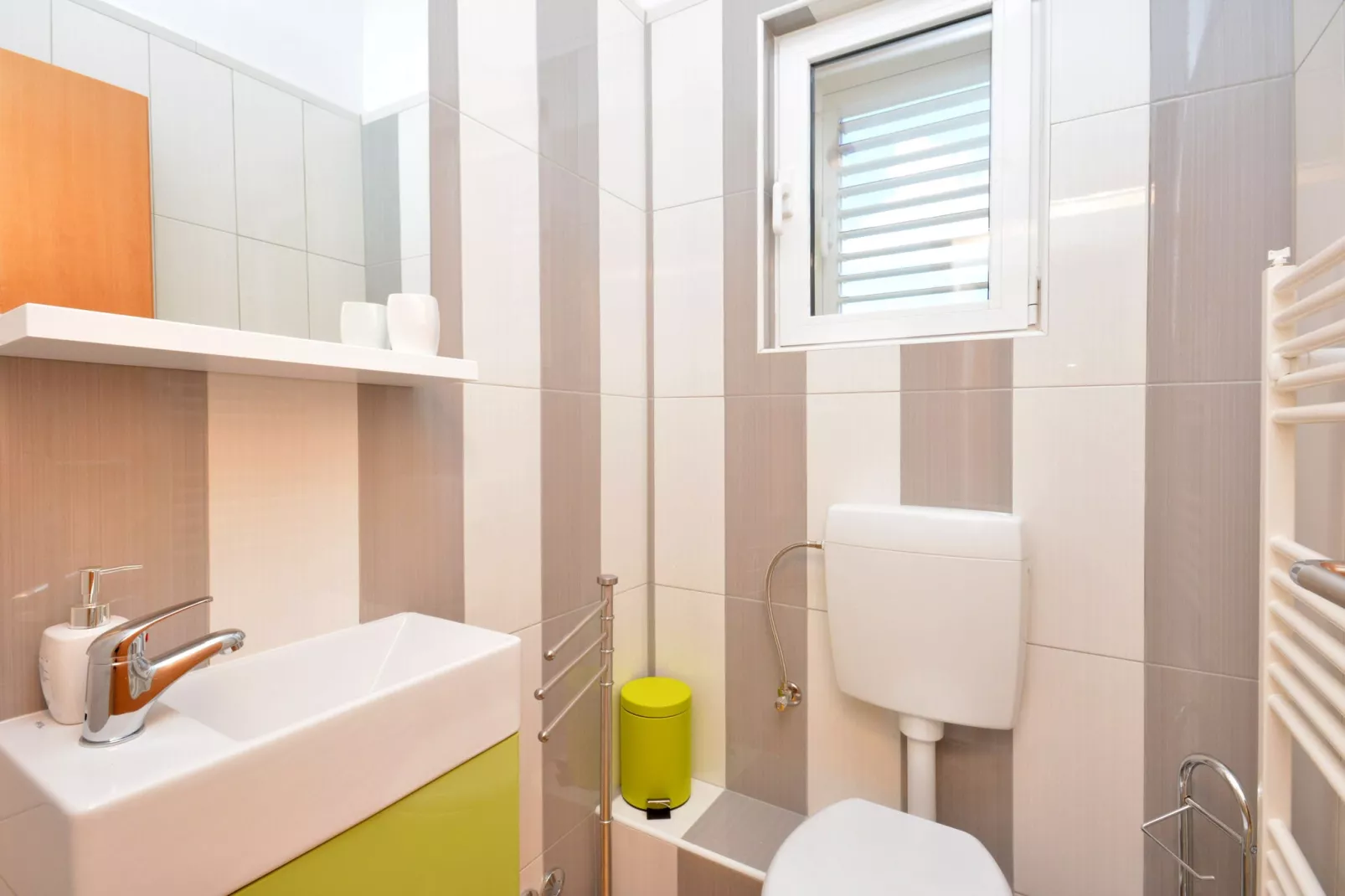 Villa Oliva-Bathroom