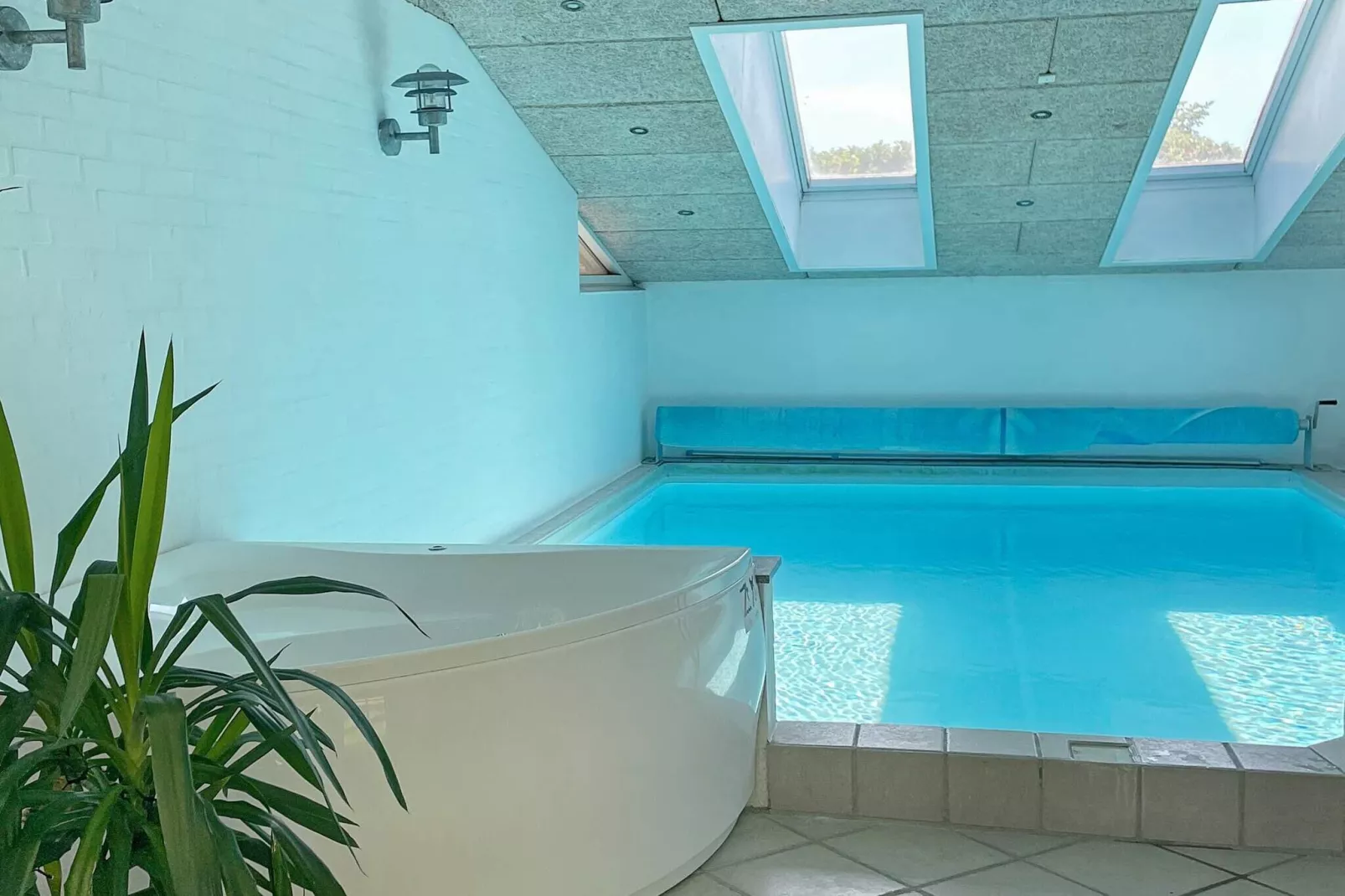 Ruhige Oase mit Pool -- By Traum Ferienwohnungen-Schwimmbad