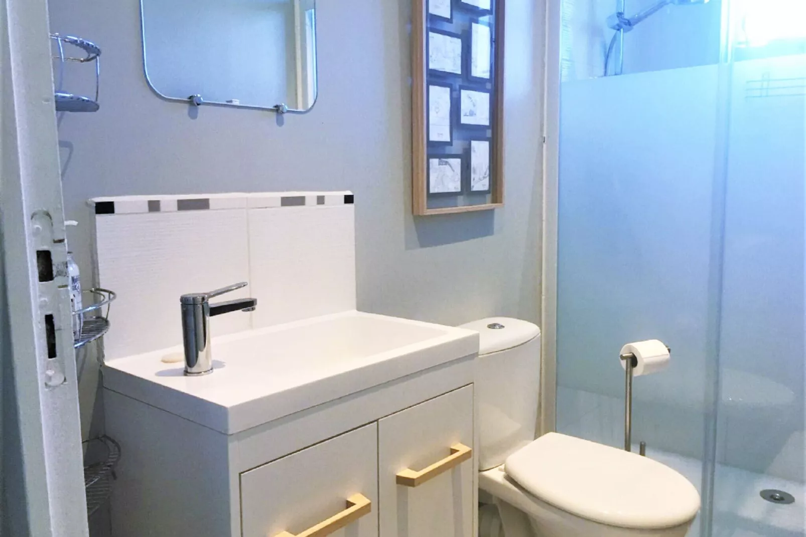Gite Rozieres-Bathroom