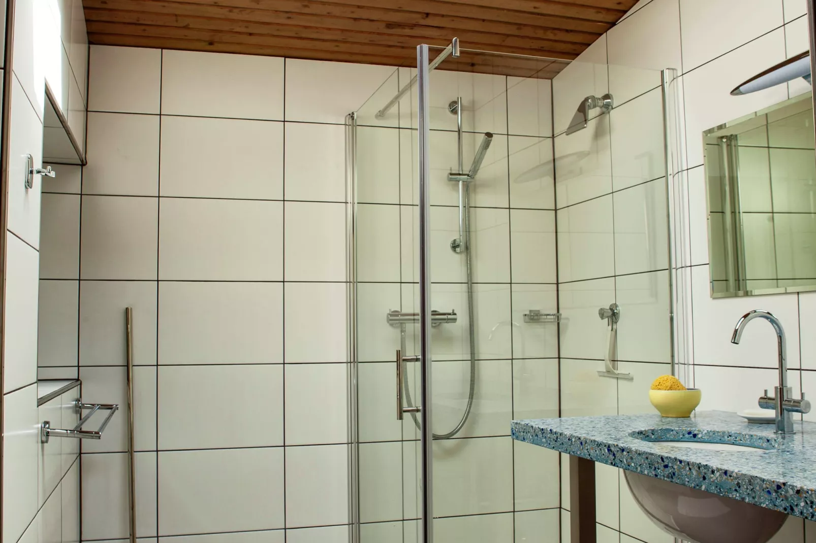 Pilmer 20-Bathroom