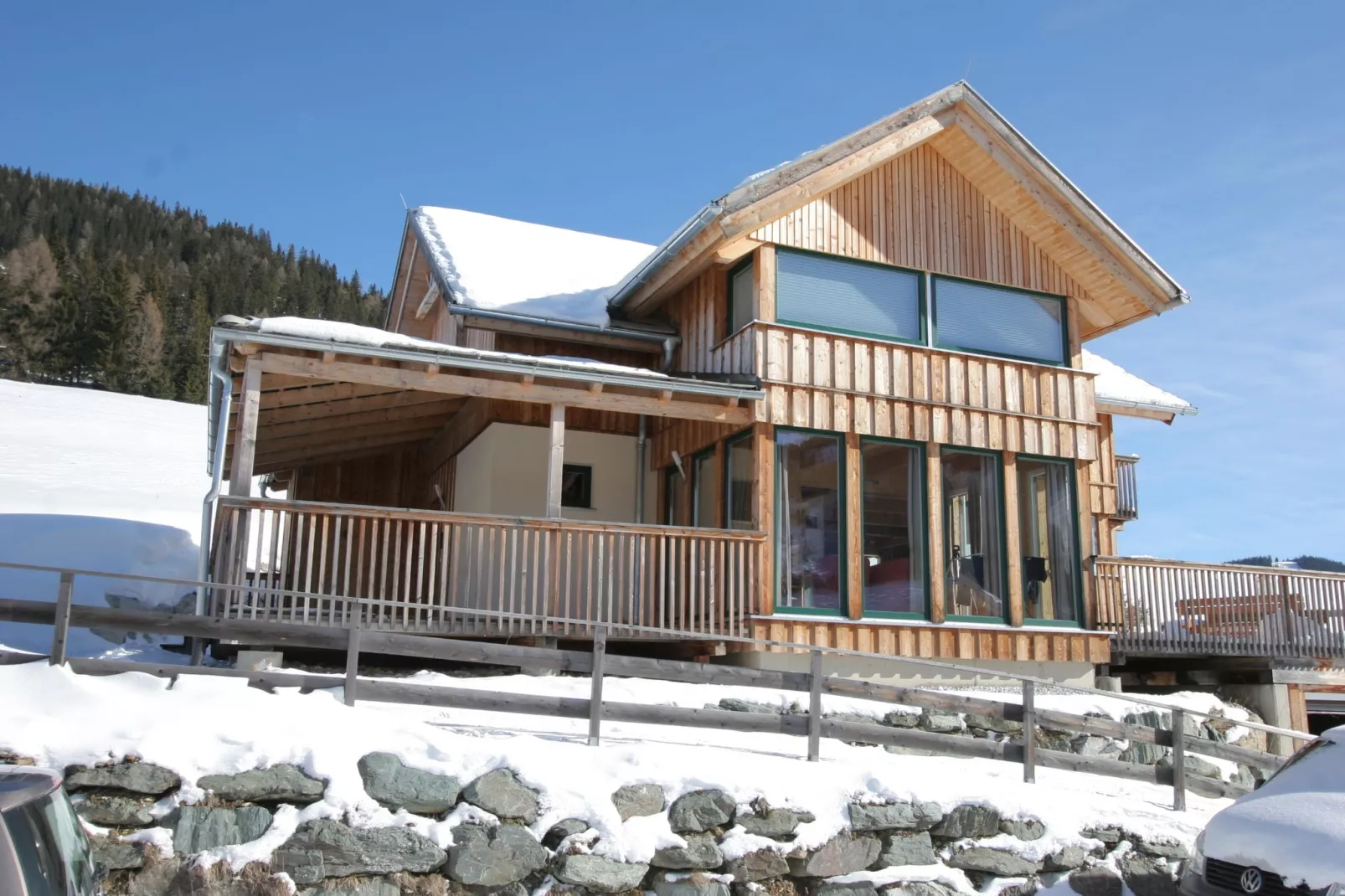 Tauern Chalet-Exterior winter