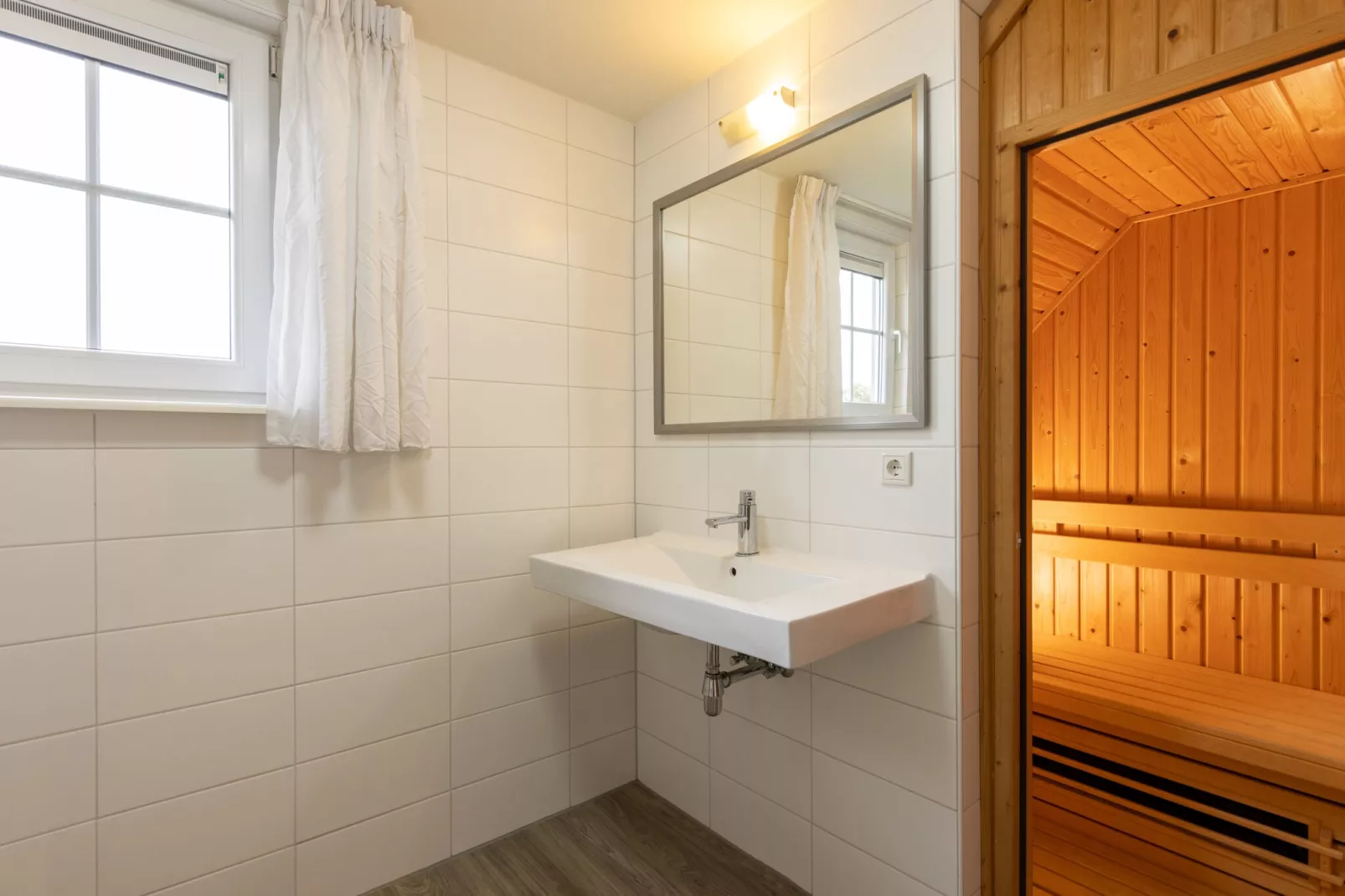 Vakantiepark Klein Vink 10-Bathroom