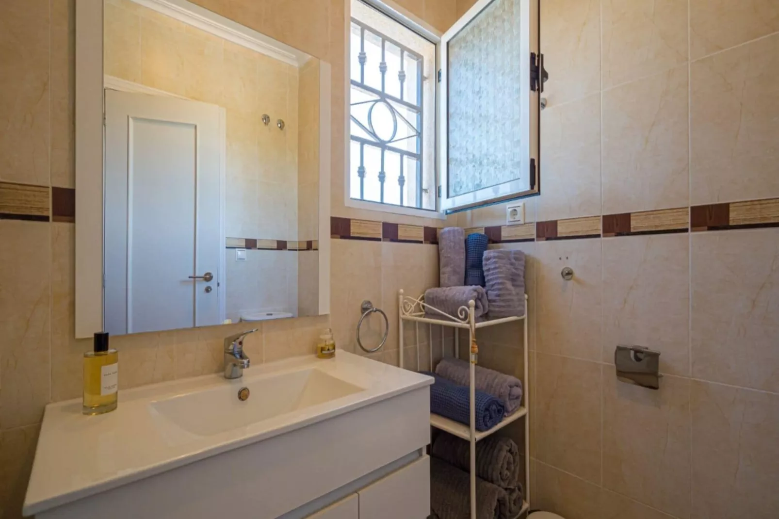 Picasso-Bathroom