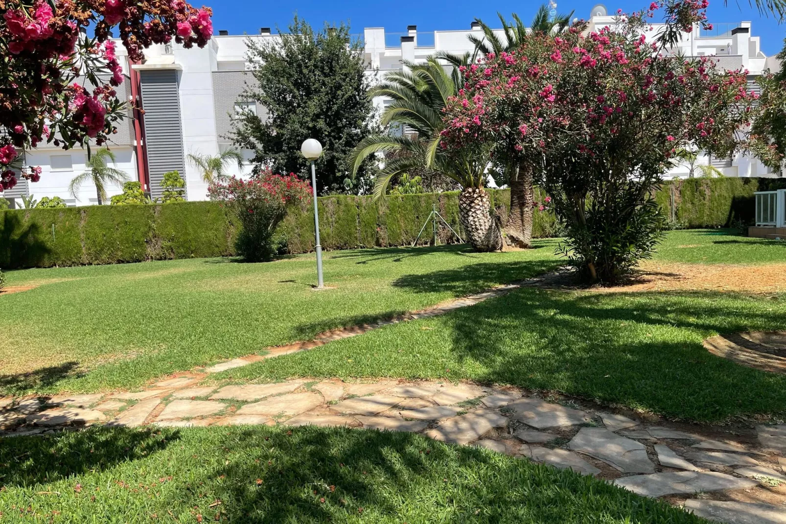 Apartment La Riviera-Jardin d'été