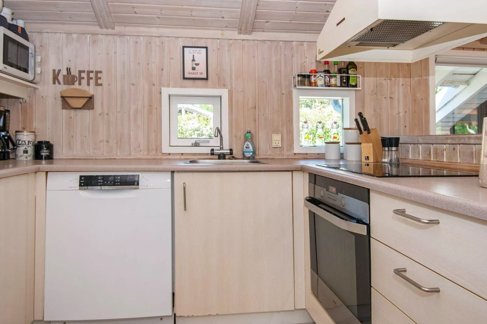 8 person holiday home in Juelsminde-By Traum-Indoor