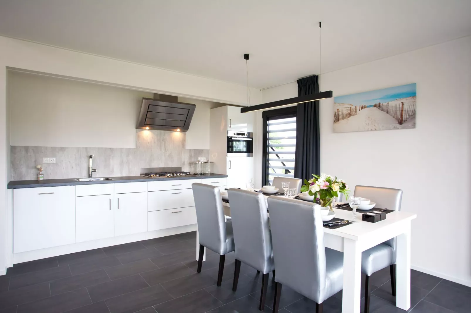 Resort Maasduinen 1-Kitchen